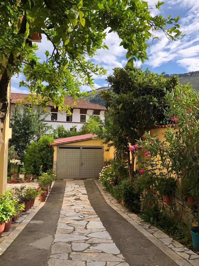 Villa Garden Берат Экстерьер фото